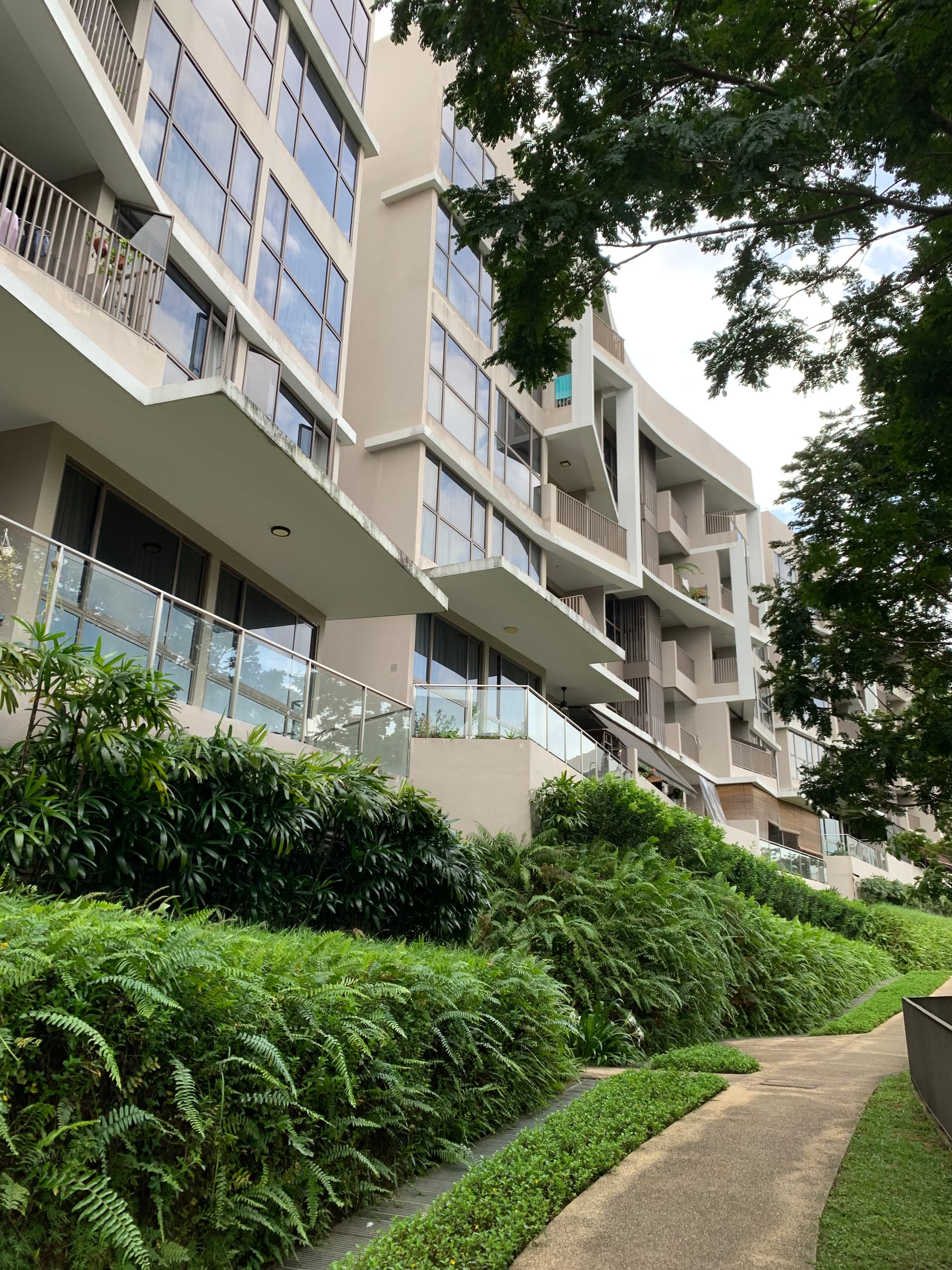 Singapore Property Market Outlook 2026: Consensus and Contrarian Views